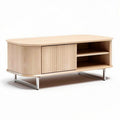 Lage houten tv kast met een afmeting van 120 x 50 x 40cm en metalen poten